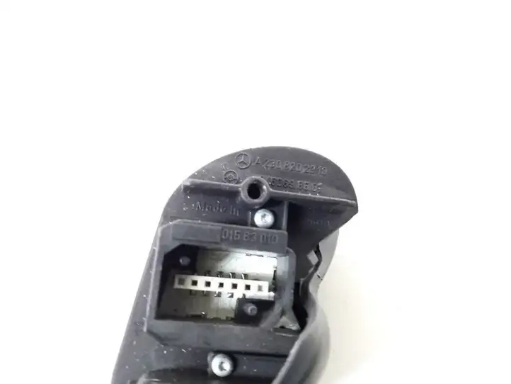 Mercedes-Benz E W211 (2002 - 2009) A2308202310 Кнопки на рулевом колесе — фото 2