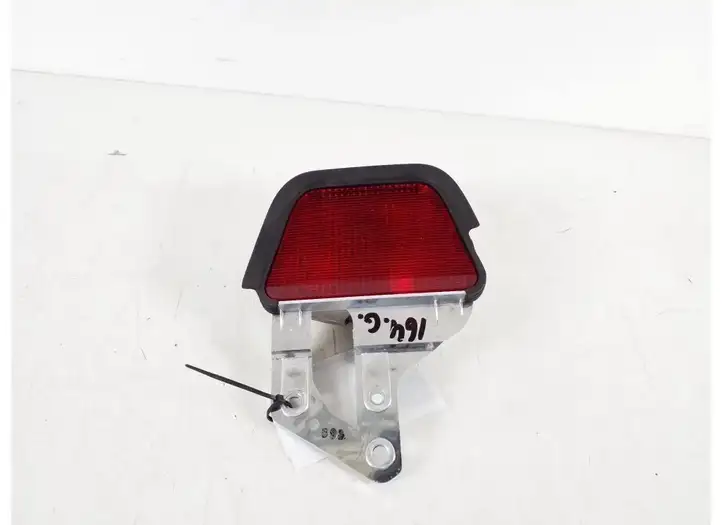 Toyota Avensis T250 (2003 - 2006) 81570-05081 Дополнительный стоп фонарь — фото 1