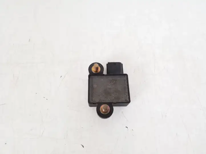 Toyota Corolla E120 E130 (2000 - 2004) 89860-02030 Датчик удара SRS — фото 2
