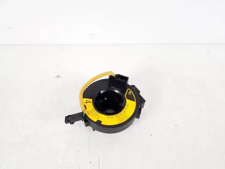 Toyota Corolla E120 E130 (2000 - 2004) 84306-02070 Контактное кольцо SRS — фото 1