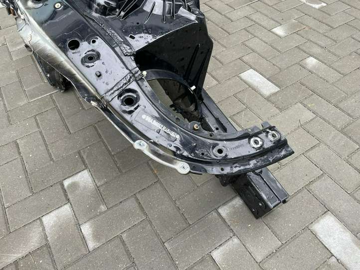 BMW 5 G30 G31 (2016 - )   Передняя четверть