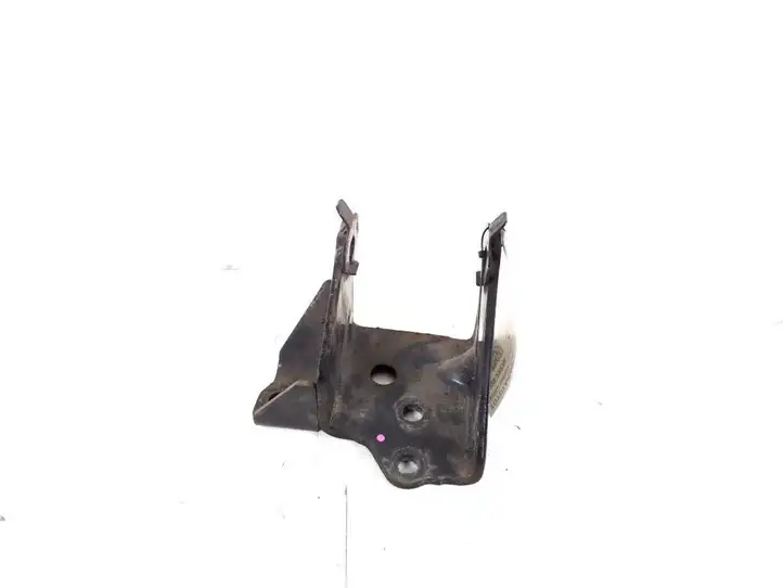 Toyota Corolla E120 E130 (2000 - 2004) 12325-22270 Кронштейн двигателя — фото 1