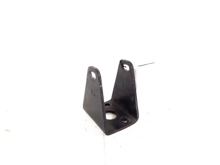 Toyota Corolla E120 E130 (2000 - 2004) 12311-0D060 Кронштейн двигателя — фото 1