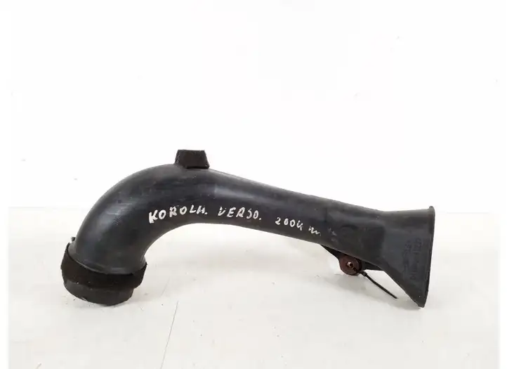 Toyota Corolla Verso AR10 (2004 - 2009) 17751-0N010 Детали воздухозаборника — фото 1