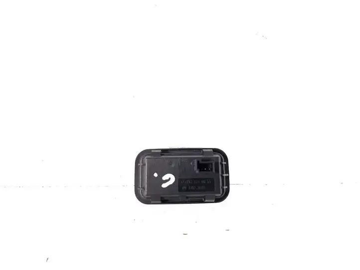Mercedes-Benz E W212 (2009 - 2016) A2128210651 Кнопка закрытия багажника — фото 2