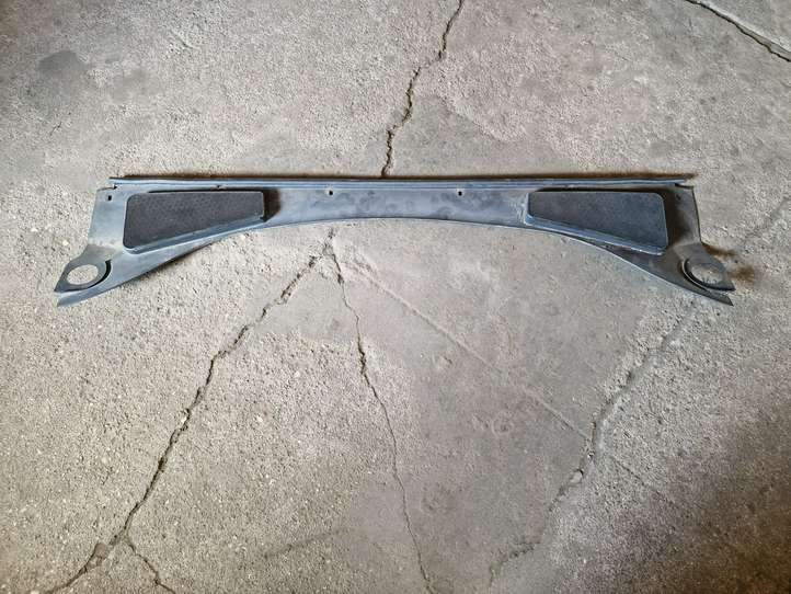 Ford Focus (2011 - 2015)  BM51A02216A Накладки стеклоочистителей (жабо)