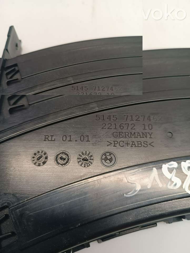 BMW 3 E90 E91 (2005 - 2012)  221672 Передний держатель чашки