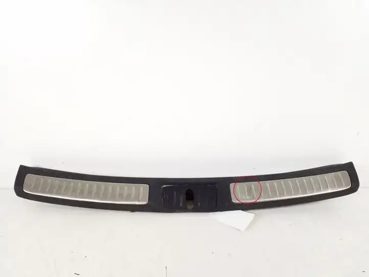 Toyota Avensis T270 (2009 - 2012) 58387-05110 Отделка порога багажника — фото 1