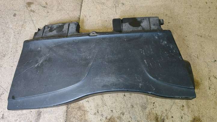 BMW 3 E90 E91 (2005 - 2012)  7798772 Деталь (детали) канала забора воздуха