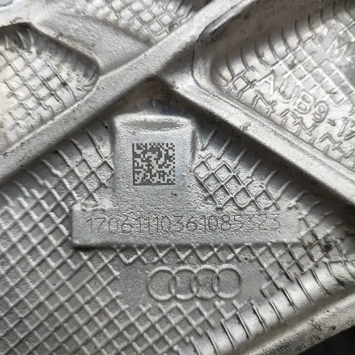 Audi A5 (2016 - ) 8W0399295E Другая часть кузова — фото 8