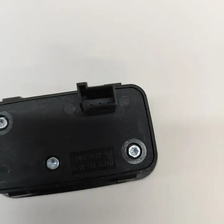 Mercedes-Benz GL X166 (2013 - 2019) A2128210551 Кнопка закрытия багажника — фото 6