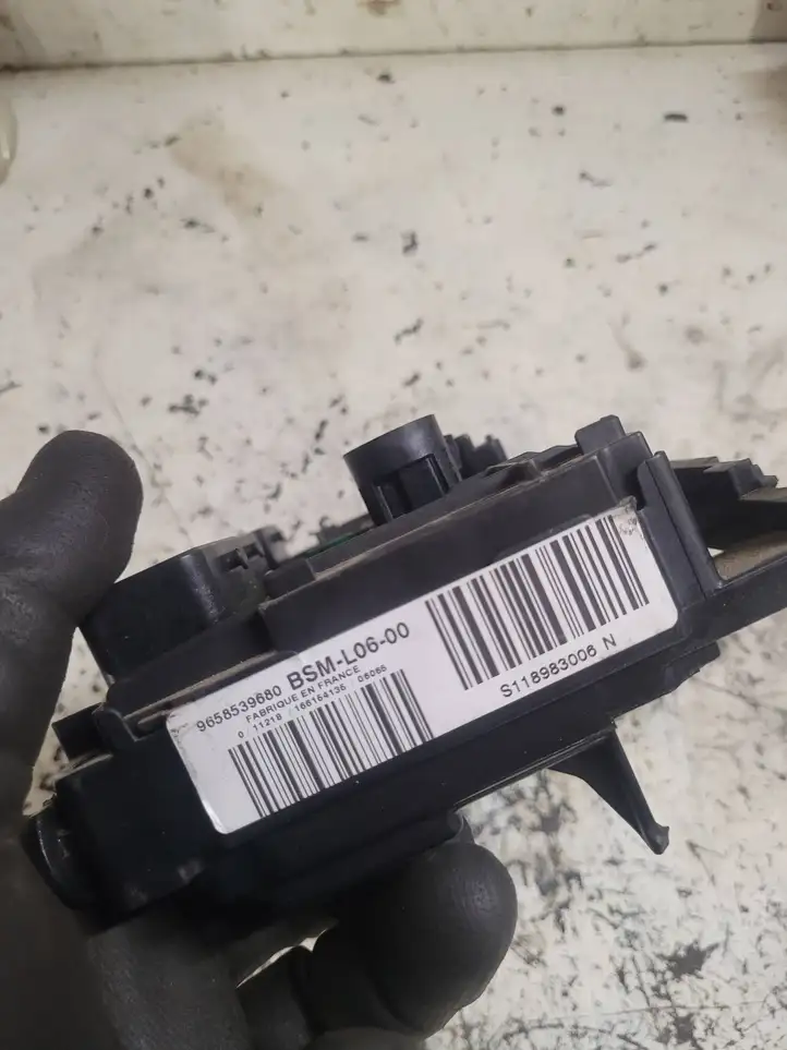 Citroen C4 (2004 - 2008) 9658539680 Модуль комфорта — фото 3