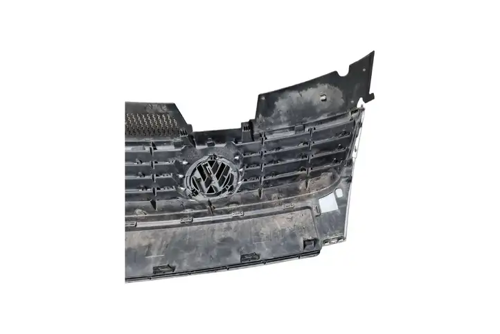 Volkswagen PASSAT B6 (2005 - 2010) 3C0853651D Верхняя решетка радиатора — фото 2