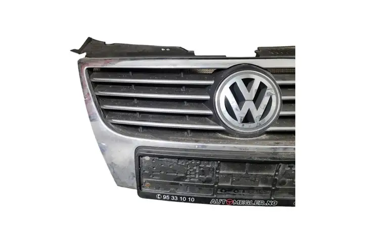 Volkswagen PASSAT B6 (2005 - 2010) 3C0853651D Верхняя решетка радиатора — фото 5