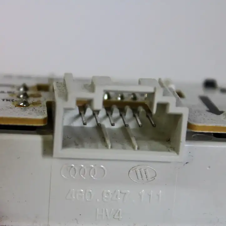 Audi A6 C7 (2011 - 2014) 4G0947111 Передняя подсветка — фото 5