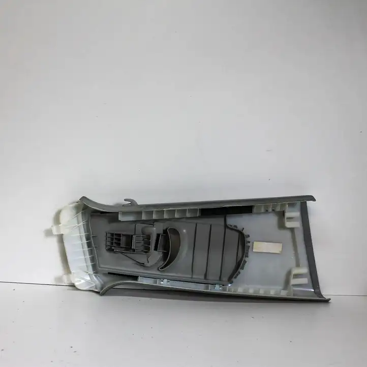 Audi Q5 SQ5 (2012 - 2017) 8R0867243F Нижняя обшивка стойки B — фото 4
