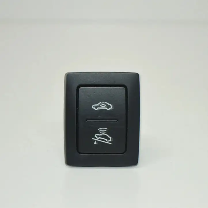 Volkswagen Touareg I (2002 - 2010) 7L69598993X1 Кнопка фаркопа в багажнике — фото 1