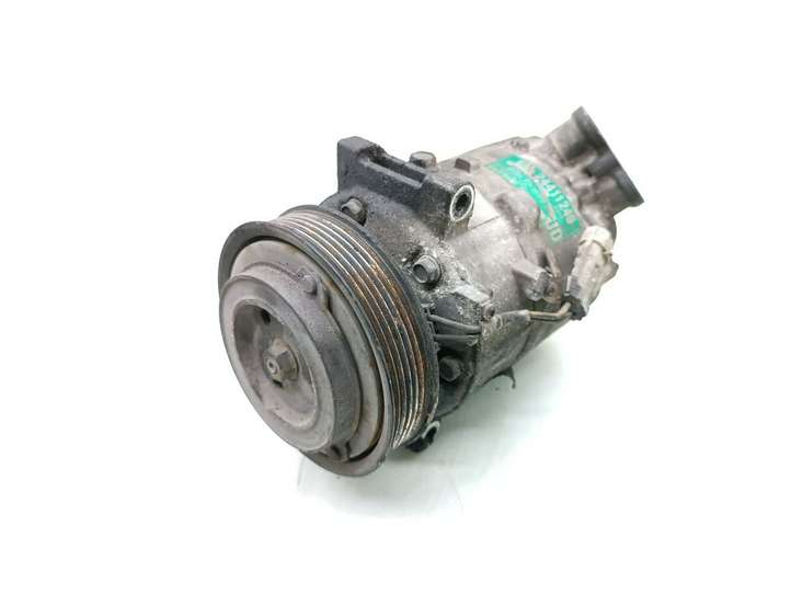 Opel Vectra (2002 - 2005)  24411249 Компрессор (насос) кондиционера воздуха