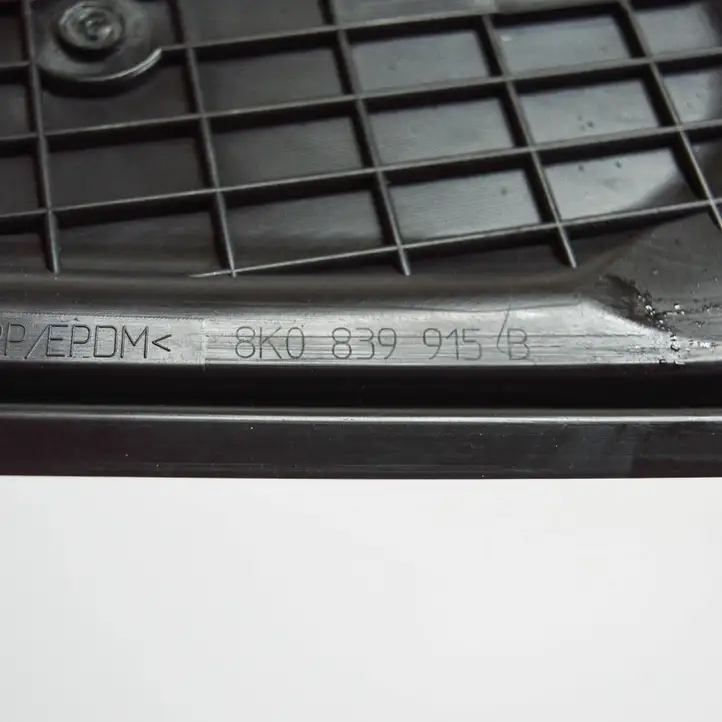 Audi A4 S4 B8 8K (2007 - 2011) 8K0839915B Прочие детали салона — фото 3