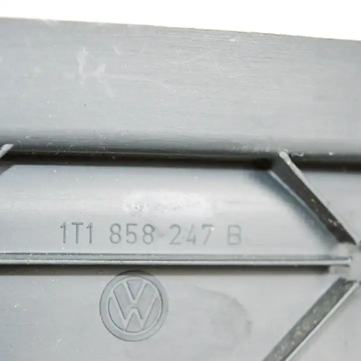Volkswagen Touran I (2003 - 2010) 1T1858247B Прочие детали салона — фото 4