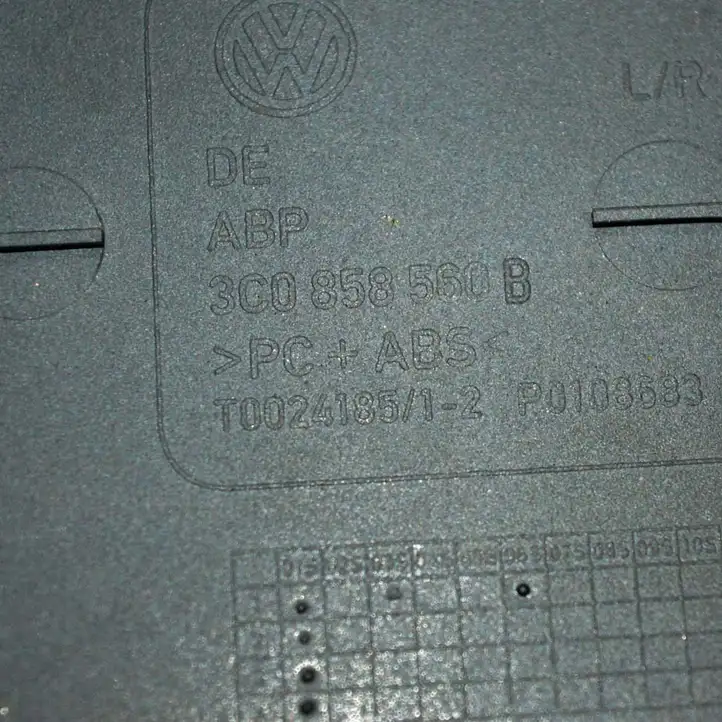 Volkswagen PASSAT B6 (2005 - 2010) 3C0858560B Обшивка рулевой колонки — фото 5