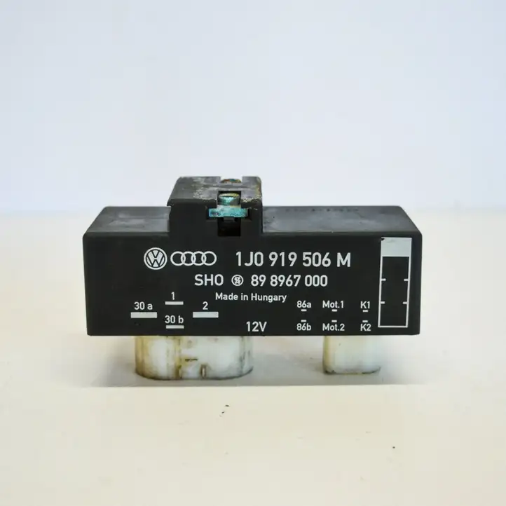 Audi A4 S4 B7 8E 8H (2004 - 2009) 1J0919506M Реле вентилятора охлаждения — фото 1