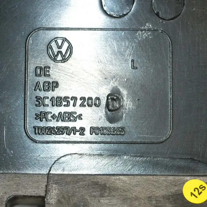 Volkswagen PASSAT B6 (2005 - 2010) 3C1857200D Прочие детали салона — фото 5