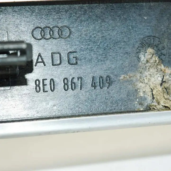 Audi A4 S4 B7 8E 8H (2004 - 2009) 8E0867409 Декоративная накладка передней двери — фото 3