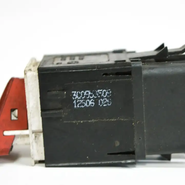 Volkswagen PASSAT B6 (2005 - 2010) 3C0953509 Кнопка фаркопа в багажнике — фото 4