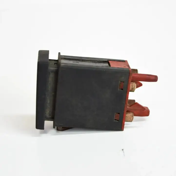 Volkswagen PASSAT B5.5 (2001 - 2005) 3B0927134A Кнопка фаркопа в багажнике — фото 2