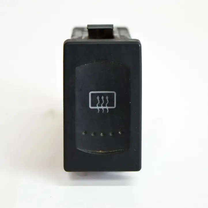 Volkswagen PASSAT B5.5 (2001 - 2005) 3B0959621C Кнопка фаркопа в багажнике — фото 1