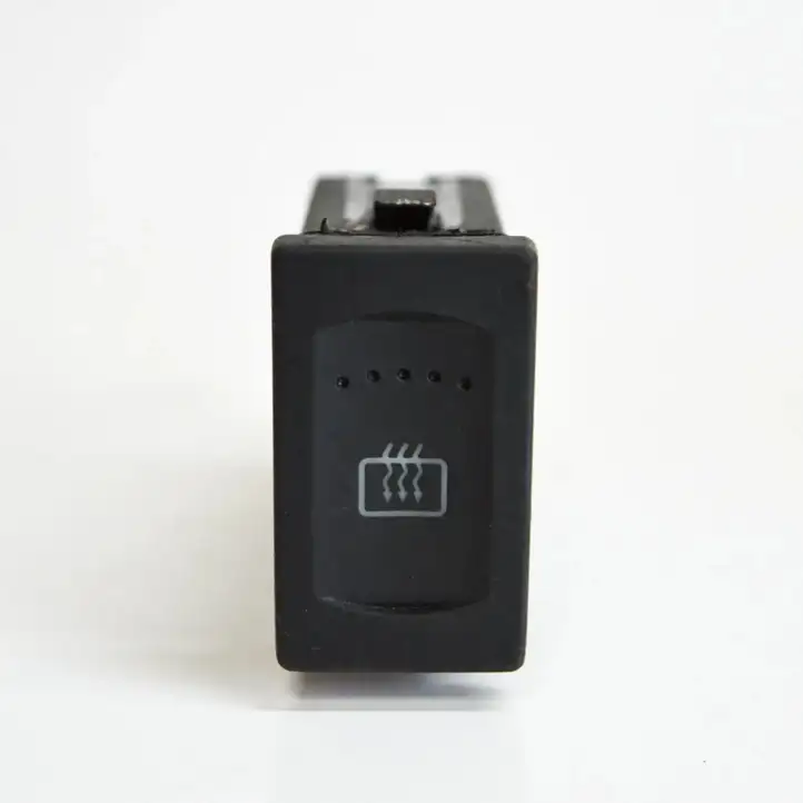 Volkswagen PASSAT B5.5 (2001 - 2005) 3B0959621D Кнопка фаркопа в багажнике — фото 1