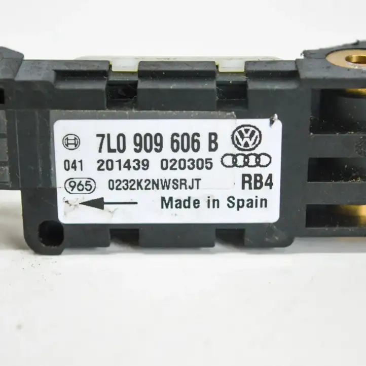 Volkswagen Touareg I (2002 - 2010) 7L0909606B Датчик удара SRS — фото 3