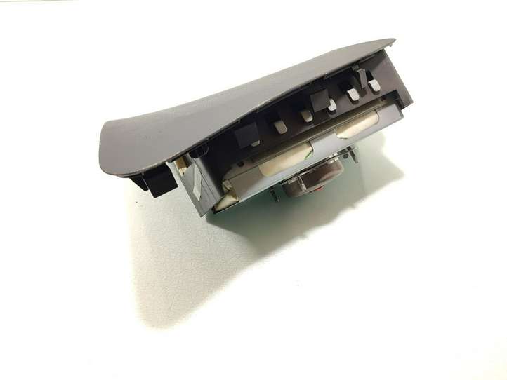 Nissan Juke I F15 (2010 - 2018)  0589-P1-000258 Подушка безопастности пассажира