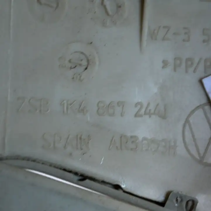 Volkswagen Golf V (2003 - 2009) 1K4867244J Верхняя обшивка стойки B — фото 4