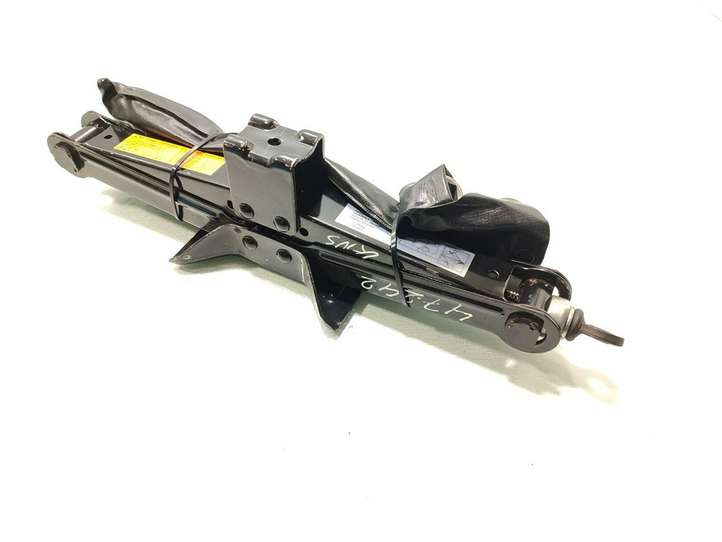 Citroen C-Crosser (2007 - 2013)  9200A006 Домкрат (данкрат)