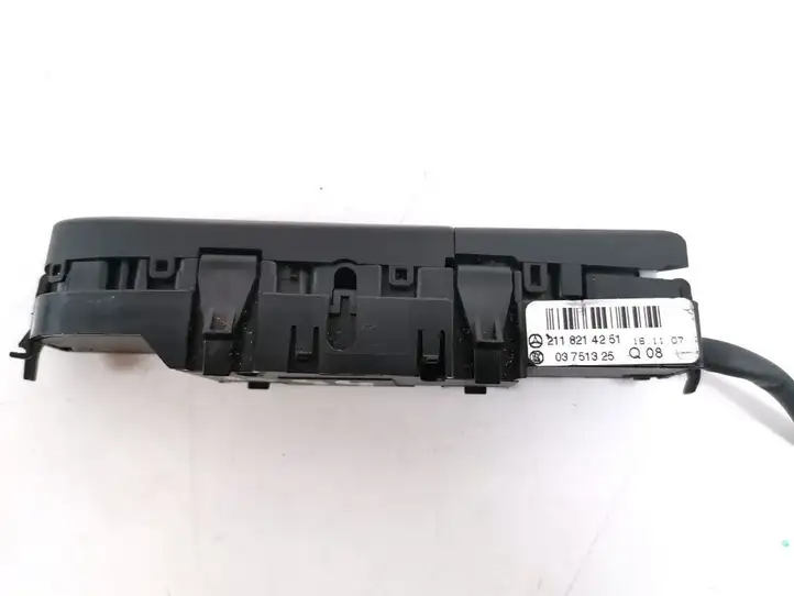 Mercedes-Benz E W211 (2002 - 2009) A2118214251 Другие включатели / ручки/ переключатели — фото 2