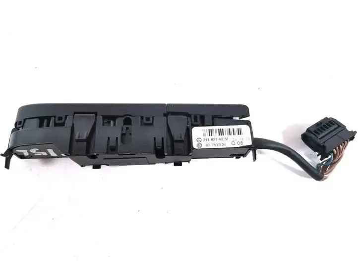 Mercedes-Benz E W211 (2002 - 2009) A2118214251 Другие включатели / ручки/ переключатели — фото 2