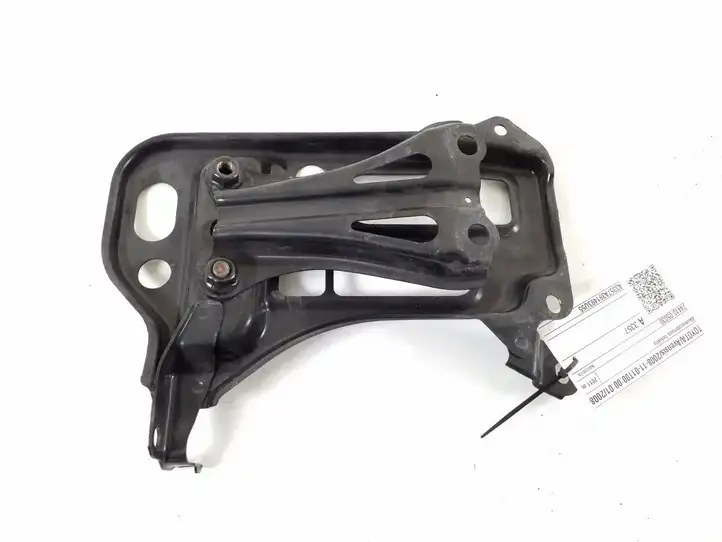 Toyota Avensis T270 (2009 - 2012) 74410-05030 Держатель аккумулятора — фото 1