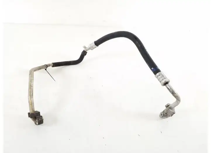 Toyota Avensis T270 (2009 - 2012) 88703-05350 Трубки и шланги кондиционера — фото 1