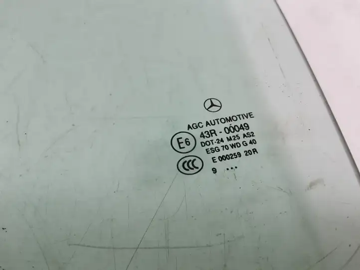 Mercedes-Benz C W204 (2007 - 2014) A2047350310 Стекло задней двери — фото 2