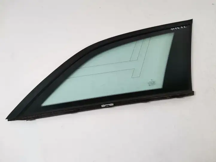 Mercedes-Benz C W204 (2007 - 2014) A2046730200 Заднее боковое стекло — фото 1