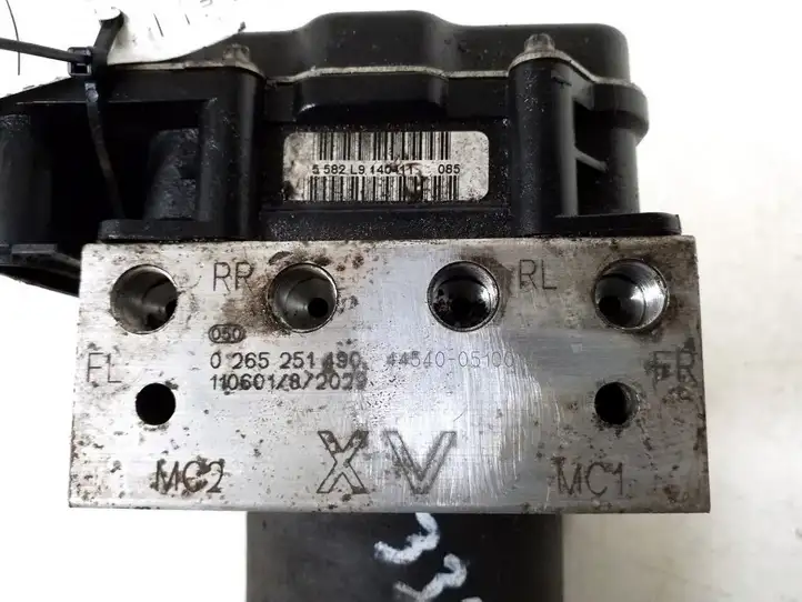 Toyota Avensis T270 (2009 - 2012) 44540-05100 ABS блок — фото 5