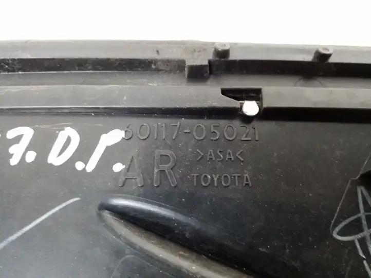 Toyota Avensis T270 (2009 - 2012) 60117-05021 Прочие внешние детали — фото 4