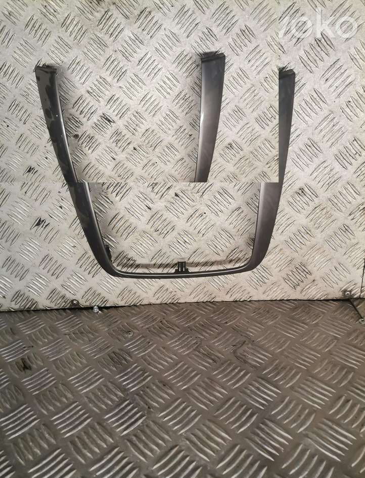 Toyota Avensis Verso (2001 - 2004)   Отделка контроля климата / контроля печки