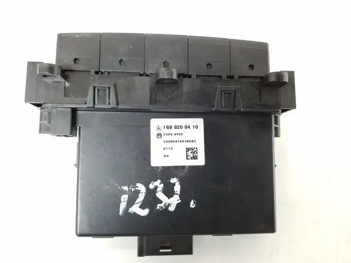 Mercedes-Benz A W169 (2004 - 2012) A1698208410 Другие включатели / ручки/ переключатели — фото 3
