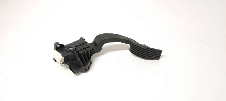 Opel Corsa D (2010 - 2014)  13305804 Педаль акселератора