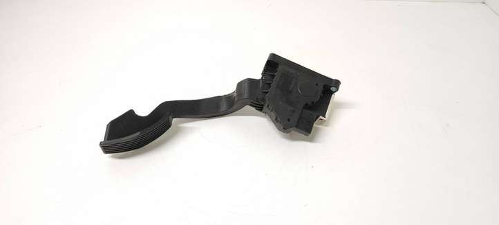 Opel Corsa D (2010 - 2014)  13305804 Педаль акселератора
