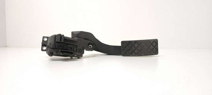 Volkswagen PASSAT B5.5 (2001 - 2005)  8D1721523F Педаль акселератора
