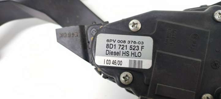Volkswagen PASSAT B5.5 (2001 - 2005)  8D1721523F Педаль акселератора